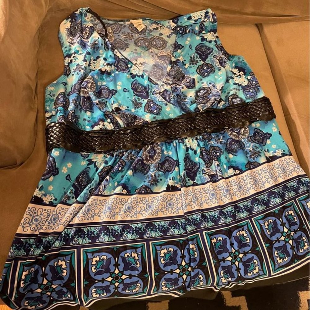 venezia sleeveless blouse